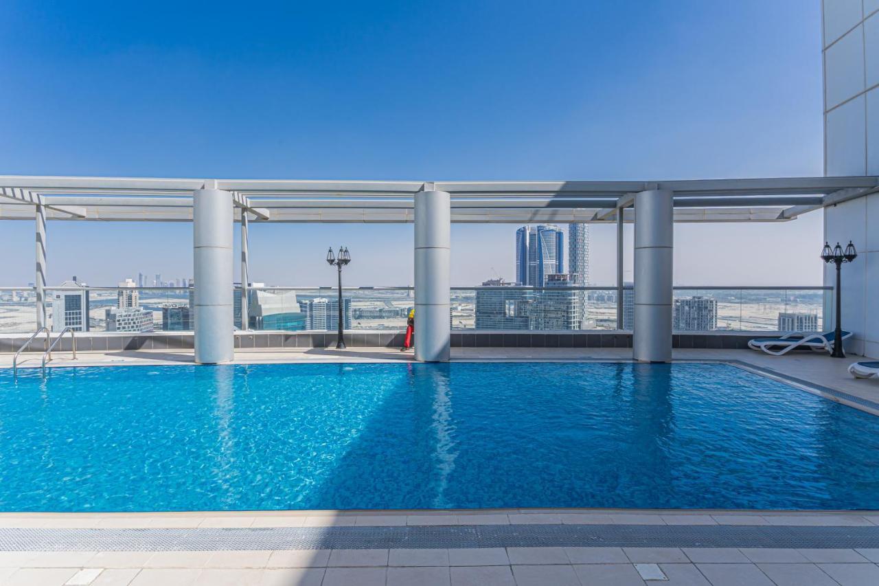 Higuests - Spacious Studio With City Views Near Dubai Mall Екстериор снимка