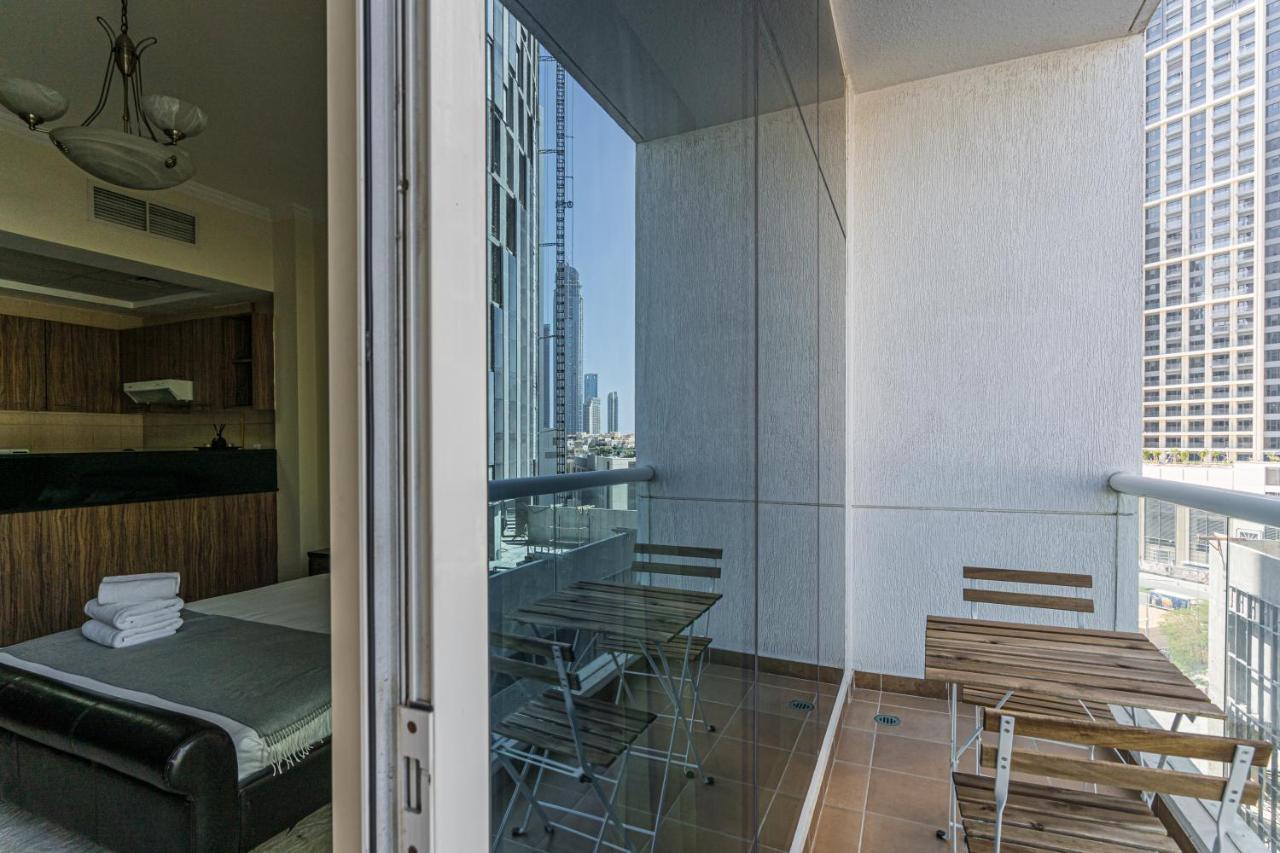 Higuests - Spacious Studio With City Views Near Dubai Mall Екстериор снимка