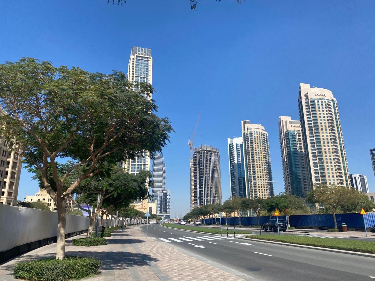 Higuests - Spacious Studio With City Views Near Dubai Mall Екстериор снимка