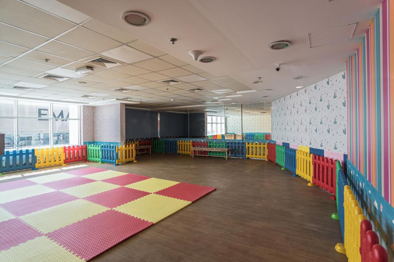Higuests - Spacious Studio With City Views Near Dubai Mall Екстериор снимка